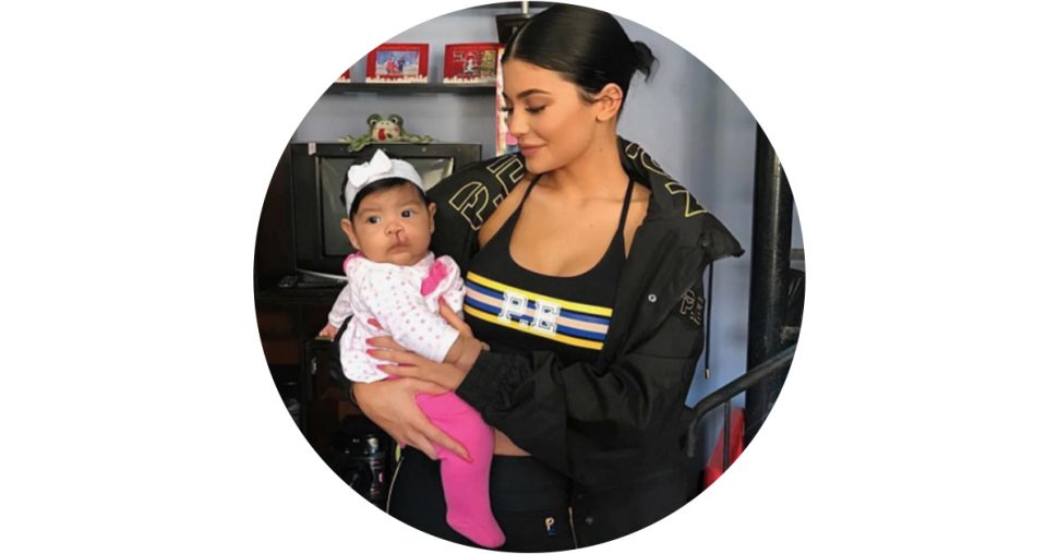 Kylie Jenner reageert eindelijk op babyspeculaties