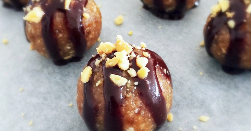 Vegan Candy voor Valentijn: Snickers Pindakaaskoekjes met Chocolade