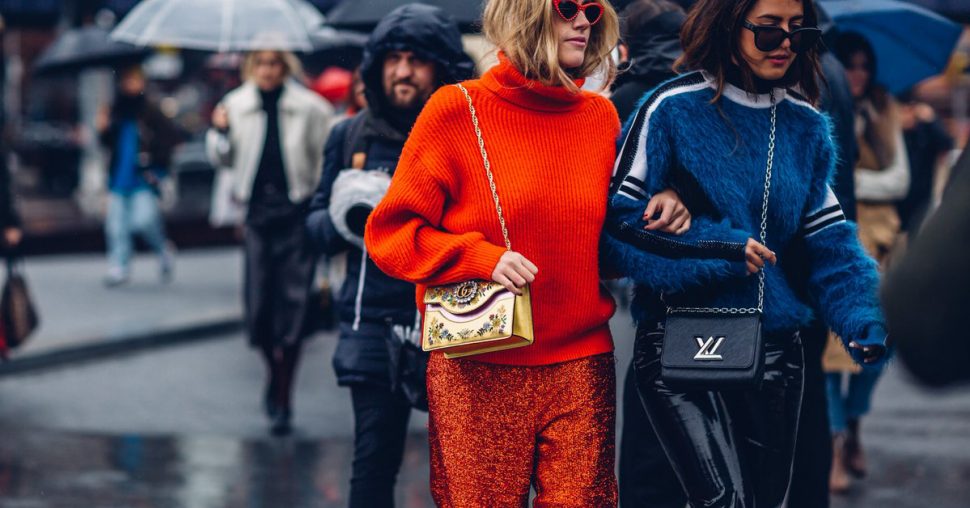 London Fashion Week: De fashion incrowd ziet rebels rood