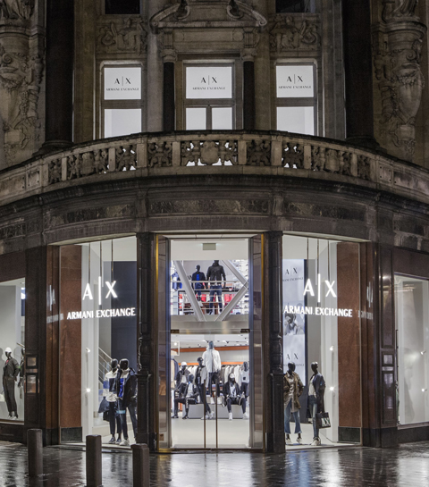 efficiënt Kruipen concept Nieuw in Antwerpen: Armani Exchange store