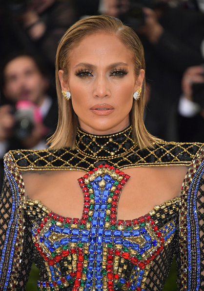 met gala, beauty, rode loper, jennifer lopez