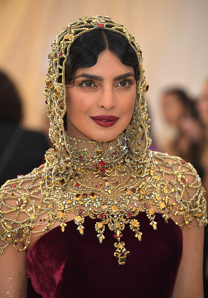 met gala, beauty, rode loper, priyanka chopra