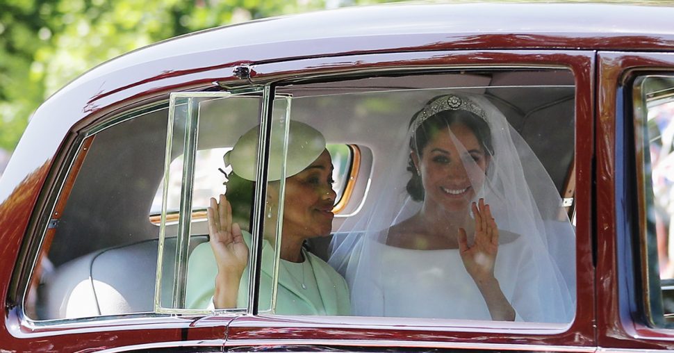 Hier zijn alle foto’s van Meghan Markles bruidsjurk