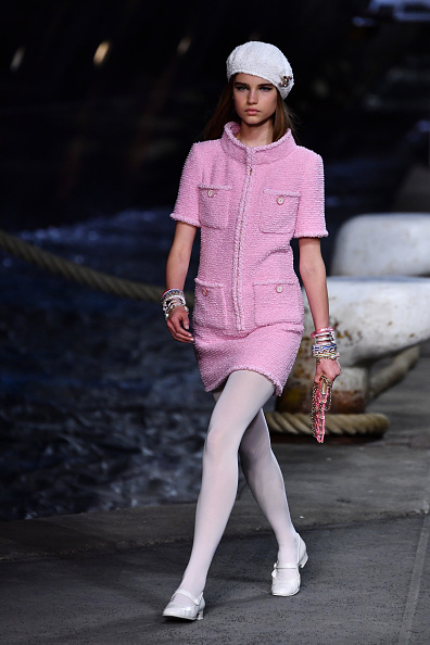 chanel, cruise, collection, resort, 2019, bella hadid, gigi hadid, stella maxwell, kristen stewart, lily-rose depp, catwalk, runway