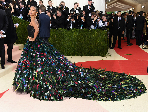 met gala, red carpet, dress, Zoe Saldana