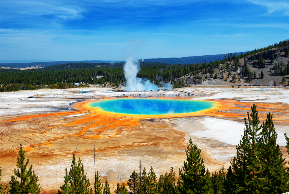 natuur, kleur, reis, bucket list, rainbow mountain, colorada, red sea, spiaggia rosa, prismatic spring, geiser