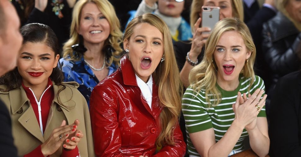 Blake Lively beleeft de schok van haar leven met dank aan Spice Girl Emma Bunton