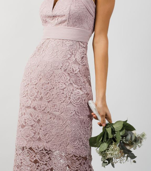 agitatie Nucleair Sinewi In deze 15 fleurige outfits ben jij de best dressed gast op elk  huwelijksfeest