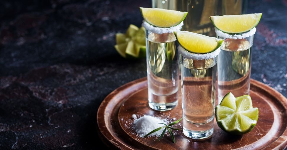 Cocktail time: Dit zegt je favoriete shotje over jou