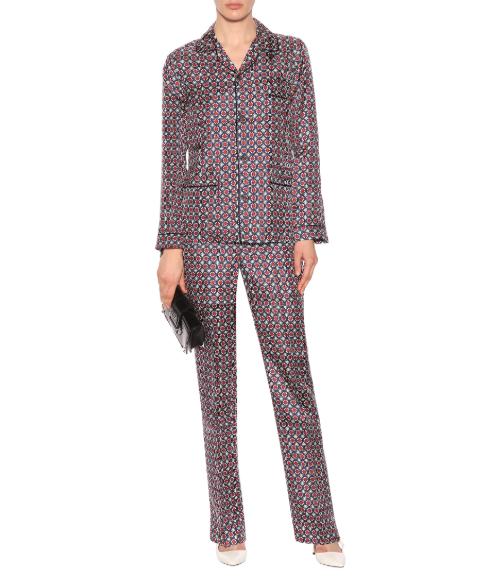 pyjama_suit_sleepwear_chic_look_