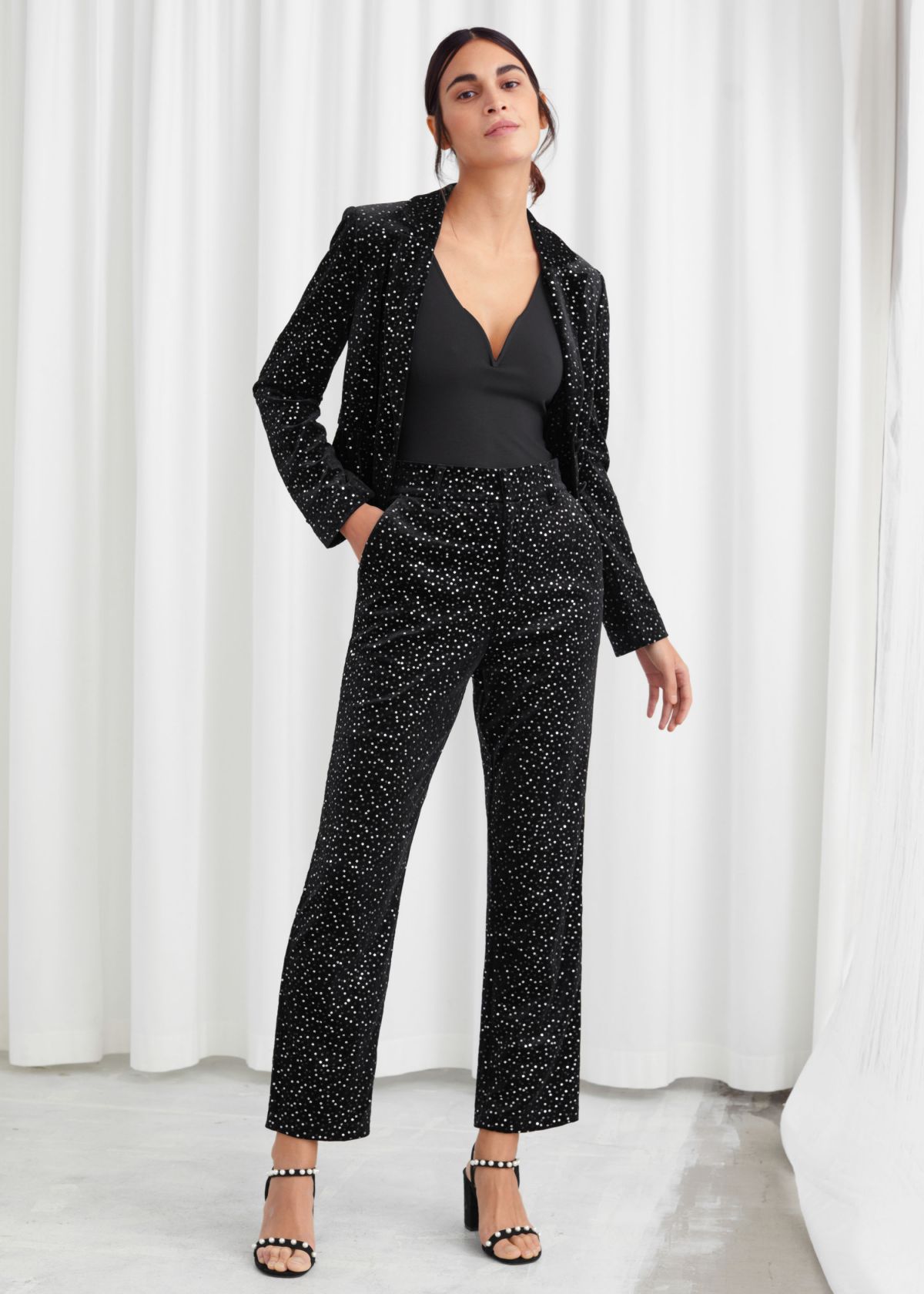 pyjama_suit_sleepwear_chic_look_