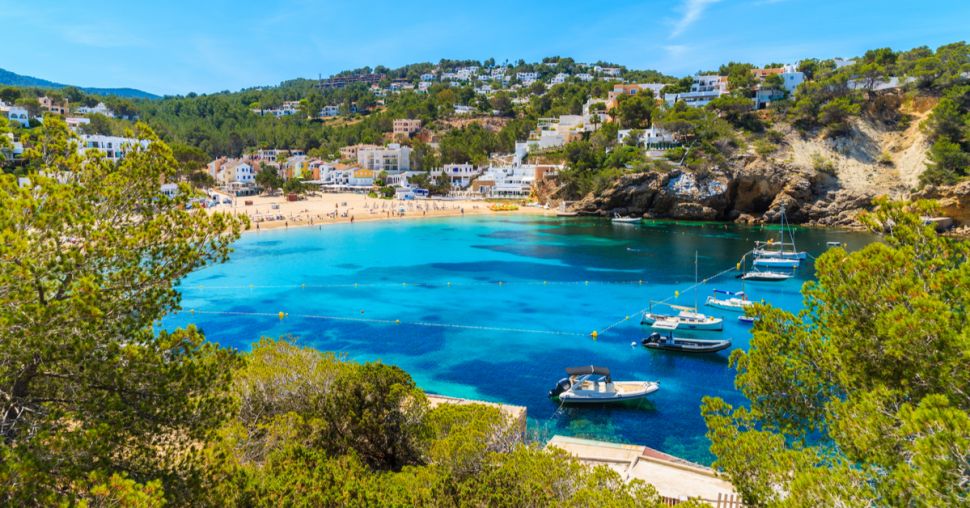 Wanderlust: 5 verborgen baaien op Ibiza