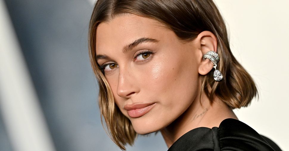 Dit zijn de favoriete beautyproducten van Hailey Bieber