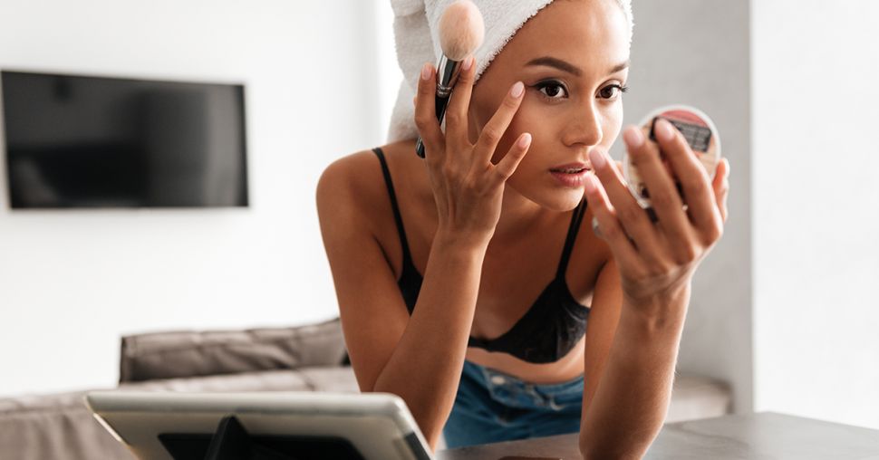 Beauty tips: zo ben je in 5 min klaar voor een videomeeting