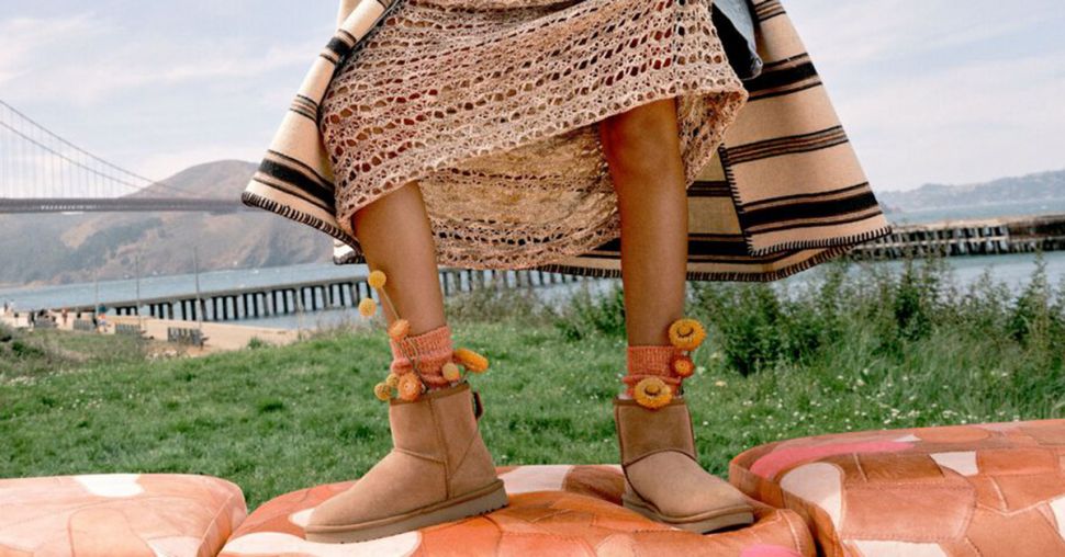 Haal die Uggs maar boven: zo style je de meest donzige schoen ooit