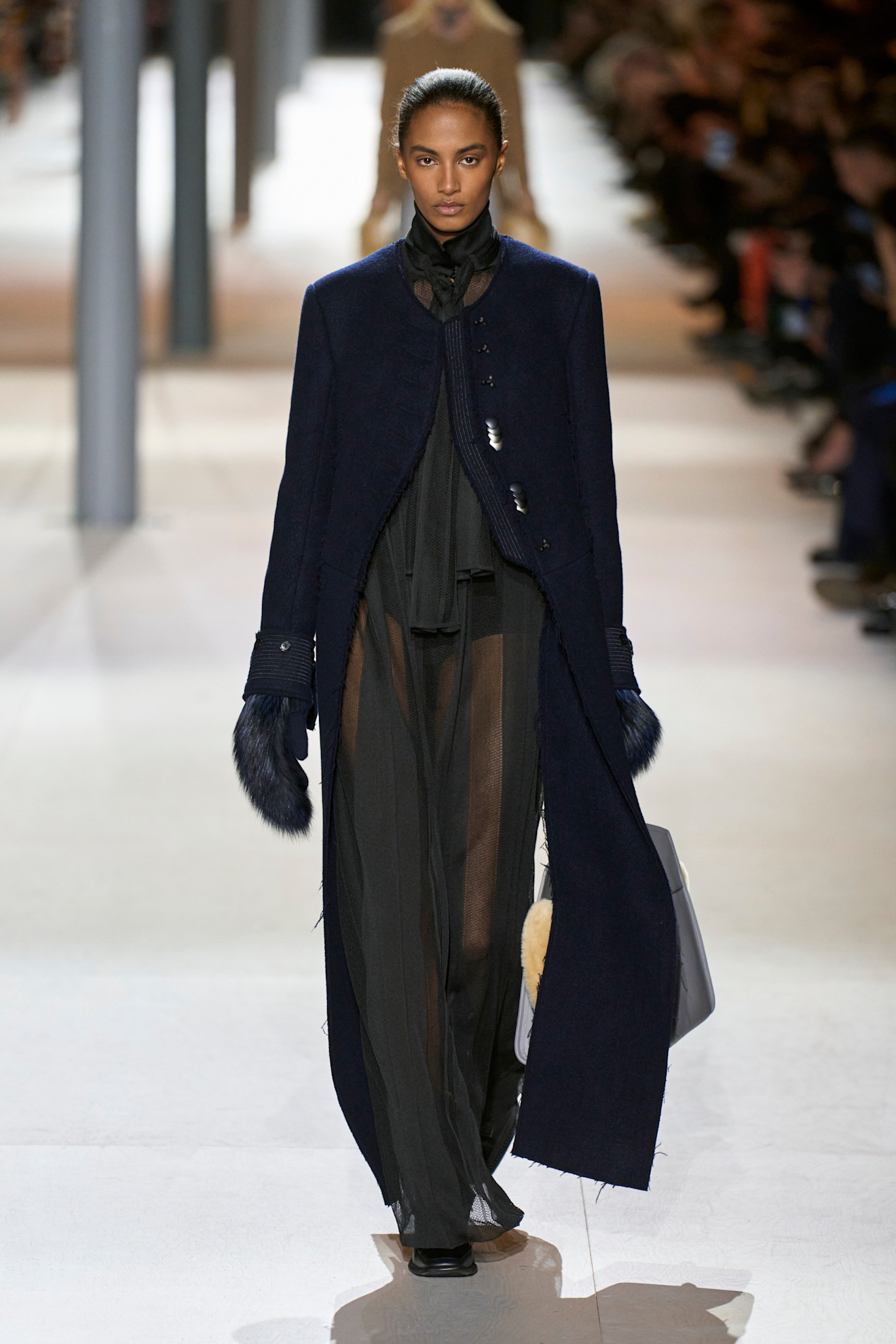 Louis Vuitton runway trends jassen wintermantels 2024