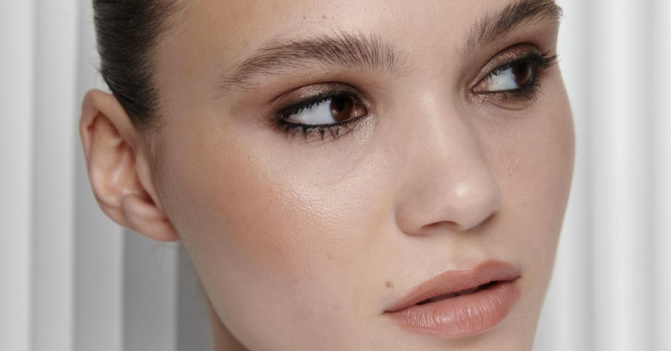 Dit zijn de 10 beste budget mascara’s onder €20