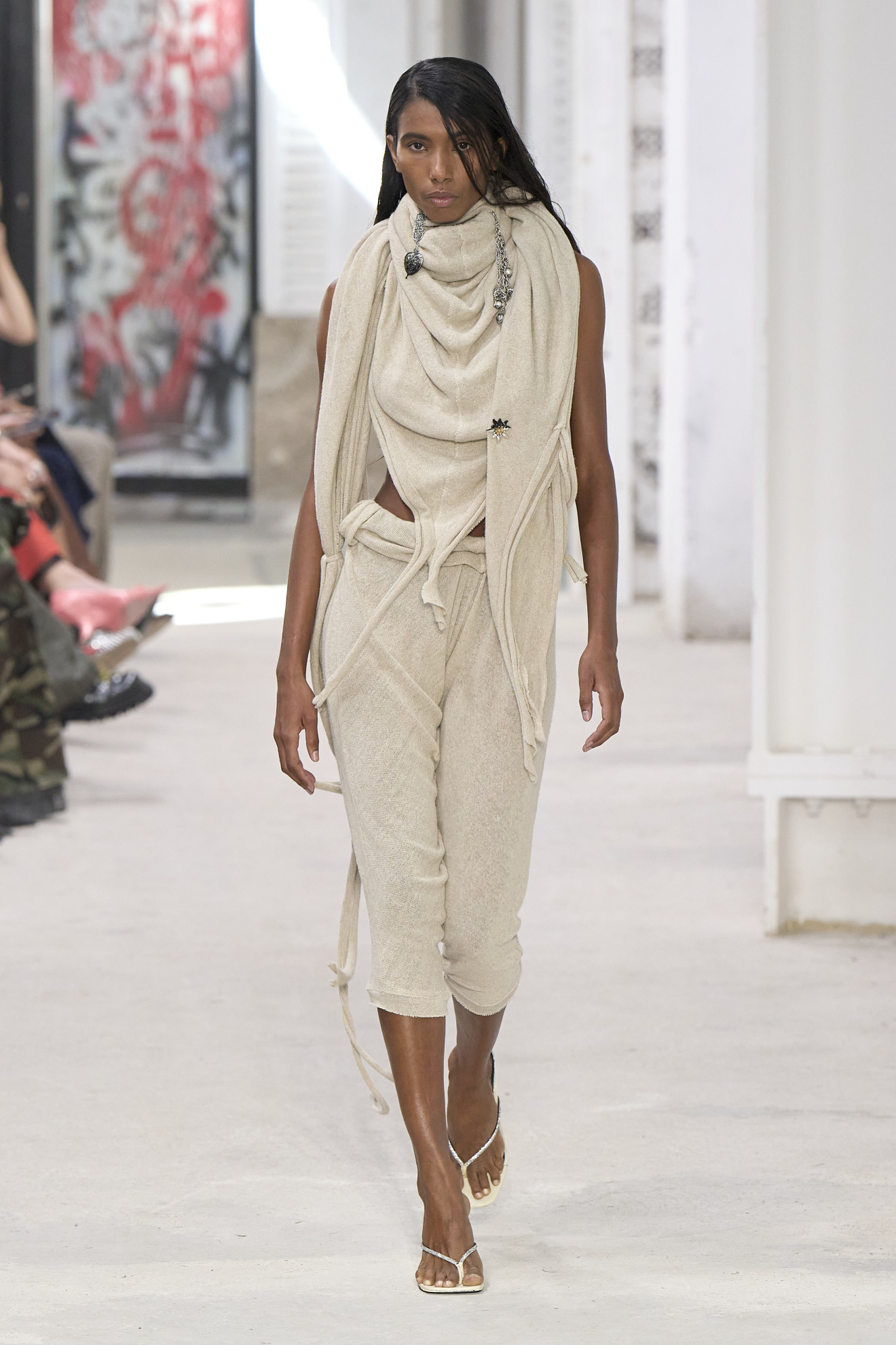 capri pants driekwartbroek trend runway