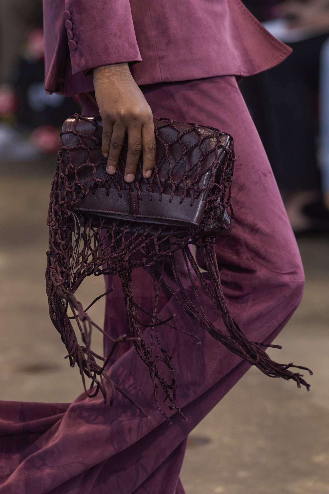 bordeaux tassen handtas kleur zomer trend