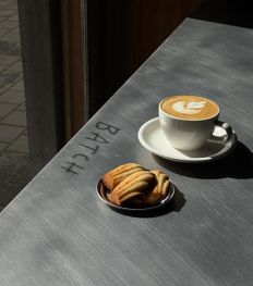 Deze nieuwe koffiebars in Brussel verdienen een plek op je bucketlist