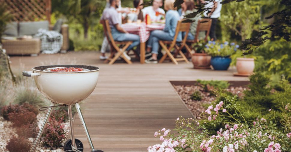 Creëer thuis een Mediterrane oase met een overkapping