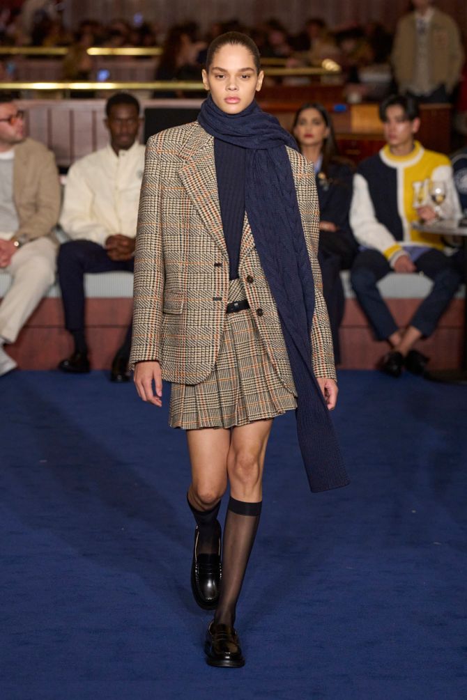 Tommy Hilfiger FW24 preppy plooirok