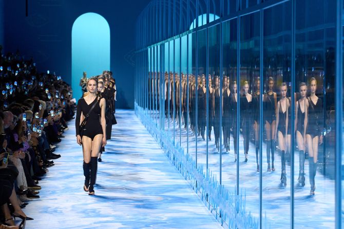 DIOR SS25 catwalk Paris Fashion Week