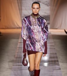 Vergeet bordeaux, aubergine is dé chicste kleur van herfst/winter 2024