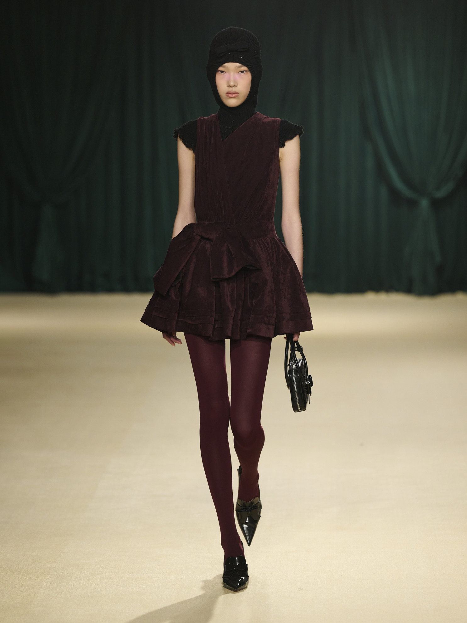 plum paars aubergine kleur winter catwalks