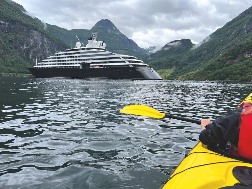 cruise, reizen, avontuur, luxe, Noorwegen, IJsland, kayak